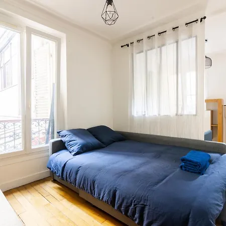 Apartment Studio Republique Jemmapes Free Netflix